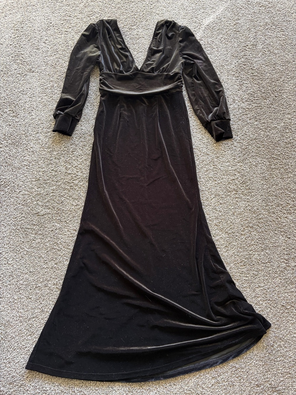 Black Velvet Long Sleeve V-Neck Maxi Dress